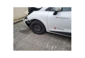 RENAULT CLIO 4 PHASE 2 1.5 DCI - 8V TURBO Photo n°12