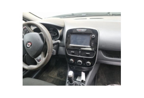 RENAULT CLIO 4 PHASE 2 1.5 DCI - 8V TURBO Photo n°17