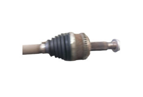 Cardan droit (transmission) KIA VENGA Photo n°4 Cardan droit (transmission) KIA VENGA Photo n°4