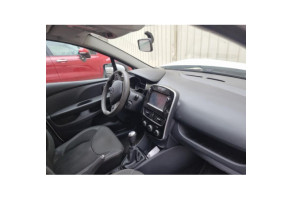 RENAULT CLIO 4 PHASE 2 1.5 DCI - 8V TURBO Photo n°18