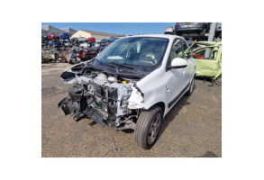 RENAULT TWINGO 3 PHASE 1 1.0i - 12V SCE 75 Photo n°2