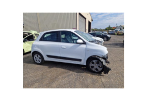 RENAULT TWINGO 3 PHASE 1 1.0i - 12V SCE 75 Photo n°6