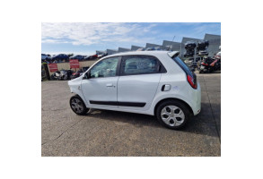 RENAULT TWINGO 3 PHASE 1 1.0i - 12V SCE 75 Photo n°10