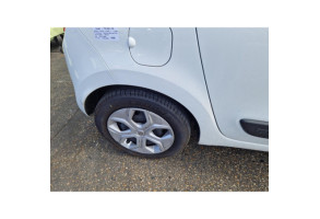RENAULT TWINGO 3 PHASE 1 1.0i - 12V SCE 75 Photo n°17