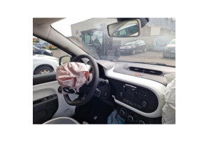 RENAULT TWINGO 3 PHASE 1 1.0i - 12V SCE 75 Photo n°20