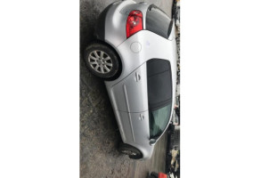 Calandre VOLKSWAGEN GOLF 5 Photo n°6