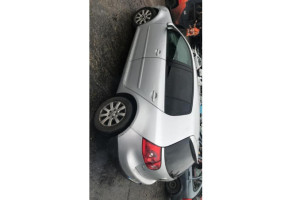 Calandre VOLKSWAGEN GOLF 5 Photo n°7