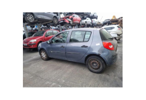 Feu arriere principal gauche (feux) RENAULT CLIO 3 Photo n°13