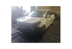 HYUNDAI I 20 3 1.2i - 16V Photo n°2
