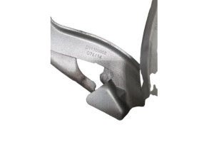 Charniere de capot PEUGEOT 308 2 SW Photo n°1