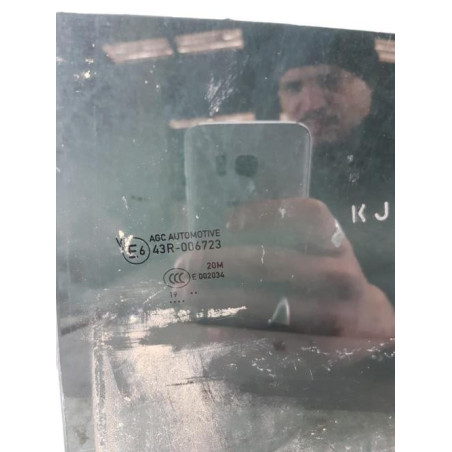 Vitre arriere gauche PEUGEOT 2008 2
