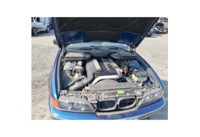BMW SERIE 5 E39 PHASE 1 525td 2.5D - 12V L6 TURBO Photo n°2