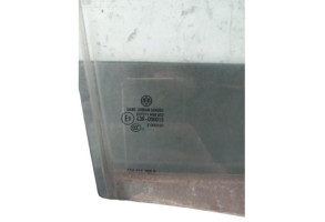 Vitre arriere droit VOLKSWAGEN POLO 5 Photo n°1