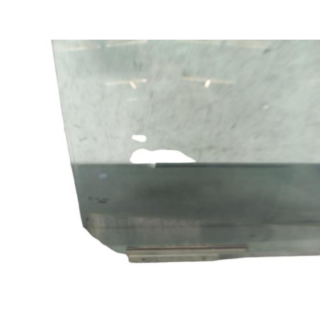 Vitre arriere droit SUZUKI SPLASH