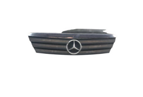 Calandre MERCEDES CLASSE A 168 Photo n°1