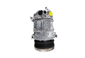 Compresseur clim FIAT PUNTO 3 Photo n°2