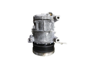 Compresseur clim FIAT PUNTO 3 Photo n°3