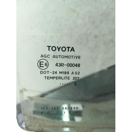 Vitre arriere droit TOYOTA AURIS 1