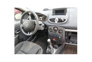 Feu arriere stop central RENAULT CLIO 3 Photo n°19