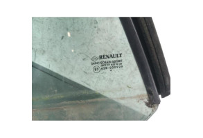 Vitre arriere droit RENAULT MEGANE 2 Photo n°1