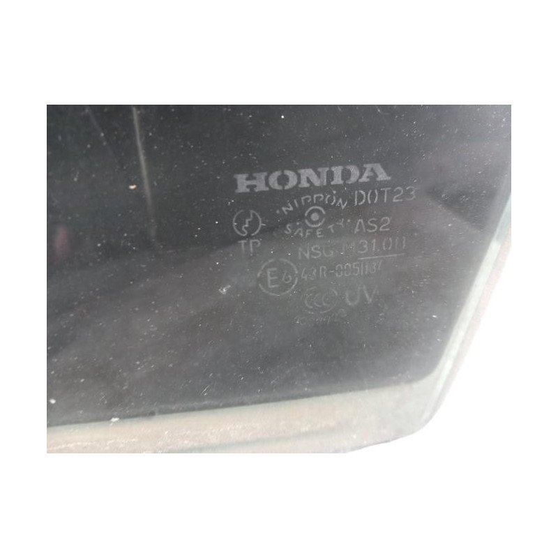 Vitre arriere gauche HONDA CIVIC 8 Photo n°1 Vitre arriere gauche HONDA CIVIC 8 Photo n°1