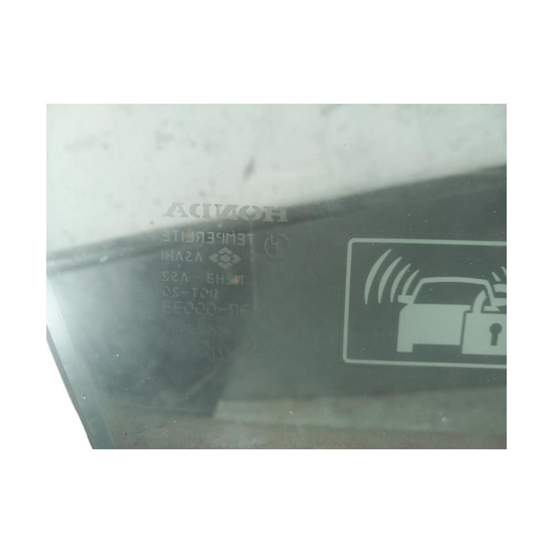 Vitre avant droit HONDA CIVIC 8 Photo n°1