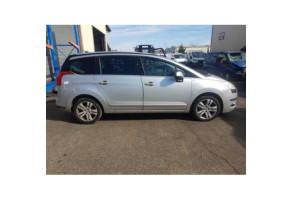 PEUGEOT 5008 1 PHASE 1 1.6 HDI - 16V TURBO Photo n°3