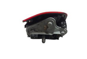 Feu arriere principal gauche (feux) VOLKSWAGEN FOX Photo n°2