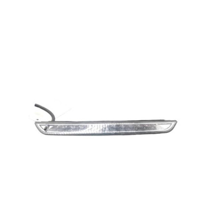 Feu arriere stop central PEUGEOT 2008 1