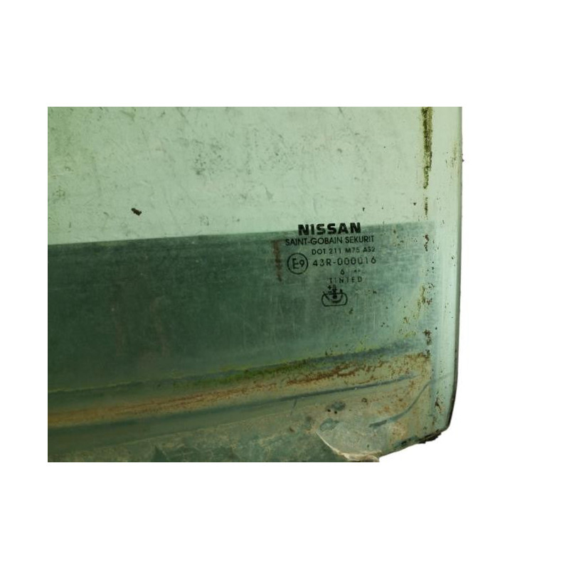 Vitre avant gauche NISSAN PATHFINDER 2 Photo n°1