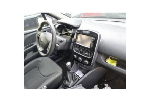 RENAULT CLIO 4 PHASE 2 1.5 DCI - 8V TURBO Photo n°17