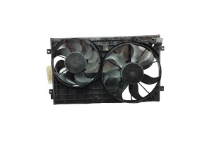 Moto ventilateur radiateur VOLKSWAGEN GOLF 5 Photo n°7
