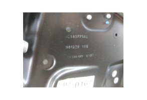 Leve vitre electrique avant droit VOLKSWAGEN PASSAT 5 Photo n°6