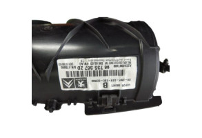 Ecran GPS PEUGEOT 5008 1 Photo n°1