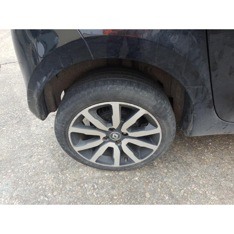 RENAULT TWINGO 3 PHASE 1 1.0i - 12V SCE 70 Photo n°1