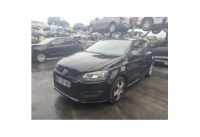 Attache ceinture arriere gauche VOLKSWAGEN POLO 5 Photo n°6