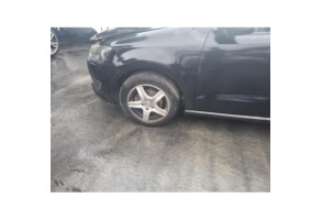 Attache ceinture arriere gauche VOLKSWAGEN POLO 5 Photo n°17