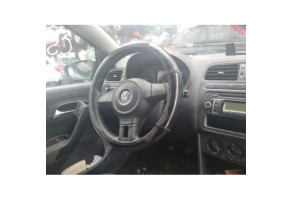 Attache ceinture arriere gauche VOLKSWAGEN POLO 5 Photo n°20