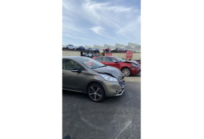 Interrupteur de leve vitre avant droit PEUGEOT 208 1 Photo n°10