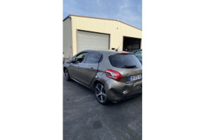 Plage arriere PEUGEOT 208 1 Photo n°17