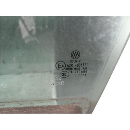 Vitre avant gauche VOLKSWAGEN PASSAT 5