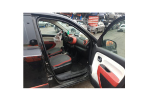 RENAULT TWINGO 3 PHASE 1 1.0i - 12V SCE 70 Photo n°18