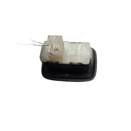 Interrupteur de leve vitre arriere droit PEUGEOT 508 1 SW