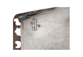 Vitre arriere droit VOLKSWAGEN GOLF 5 Photo n°1