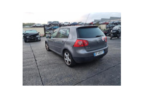 Vitre arriere droit VOLKSWAGEN GOLF 5 Photo n°13