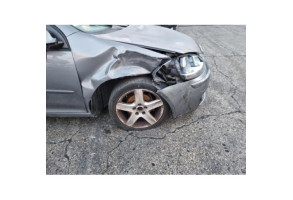 Vitre arriere droit VOLKSWAGEN GOLF 5 Photo n°17