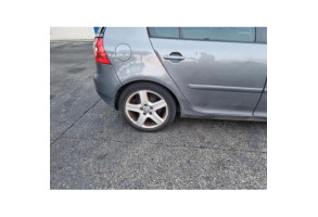 Vitre arriere droit VOLKSWAGEN GOLF 5 Photo n°18