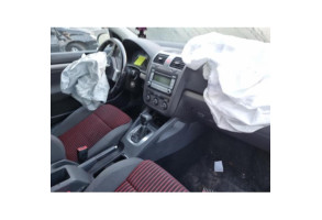 Vitre arriere droit VOLKSWAGEN GOLF 5 Photo n°19