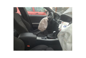 Attache ceinture arriere droit BMW SERIE 3 E90 Photo n°8