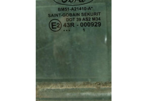 Vitre avant droit FORD FOCUS 3 Photo n°2